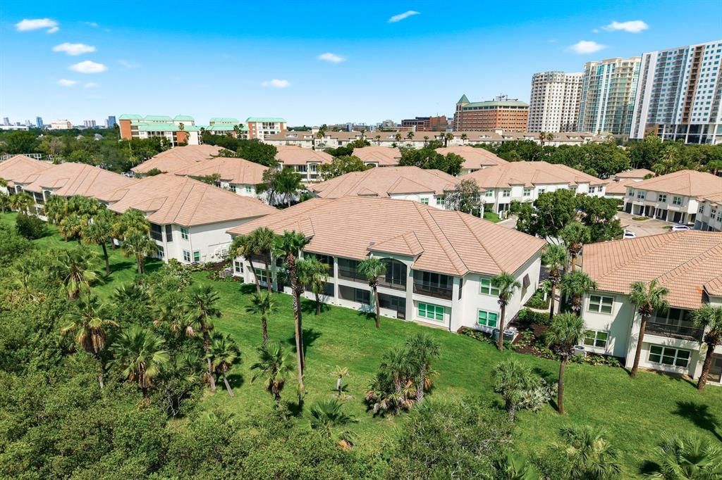 : $520,000 (2 beds, 2 baths, 1068 Square Feet)