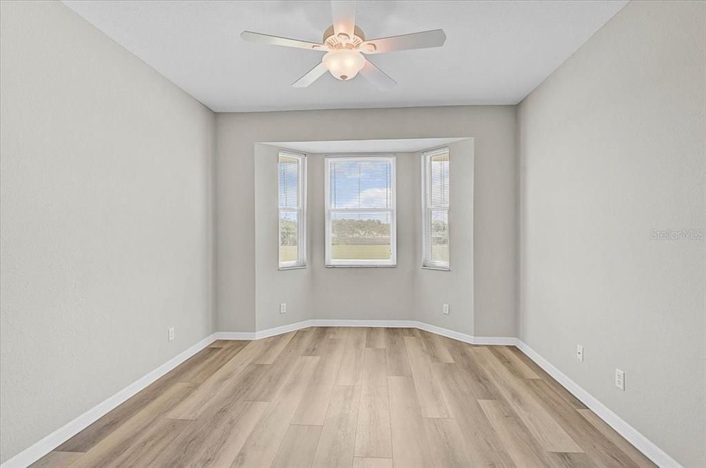 На продажу: $239,900 (2 спален, 2 ванн, 1316 Квадратных фут)