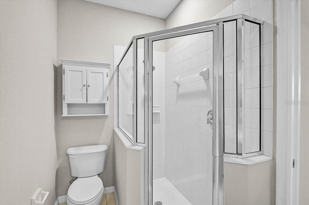 На продажу: $239,900 (2 спален, 2 ванн, 1316 Квадратных фут)
