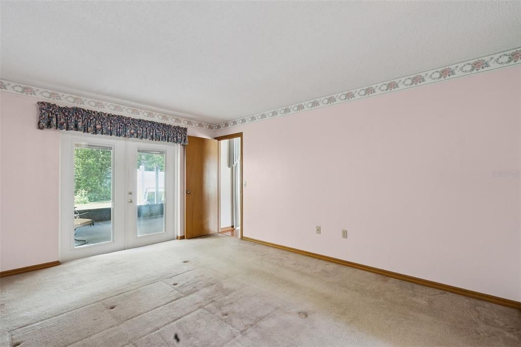 На продажу: $335,000 (3 спален, 2 ванн, 1677 Квадратных фут)