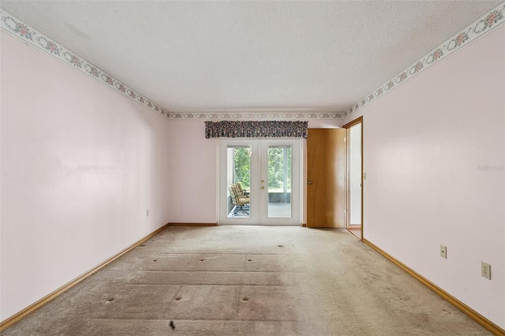 На продажу: $335,000 (3 спален, 2 ванн, 1677 Квадратных фут)