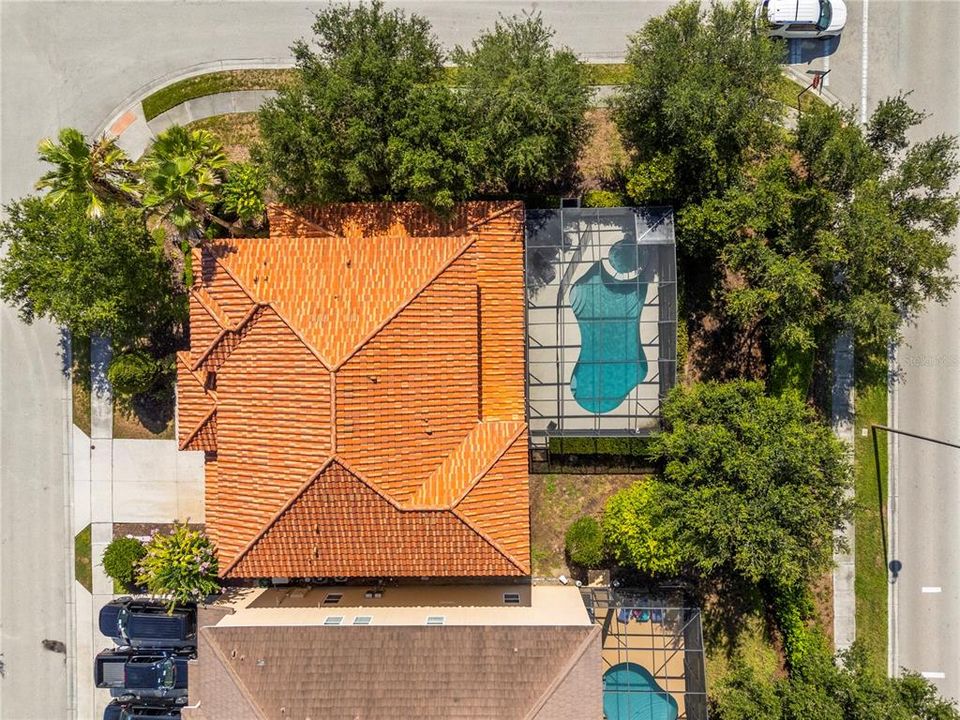 На продажу: $799,990 (9 спален, 7 ванн, 4588 Квадратных фут)