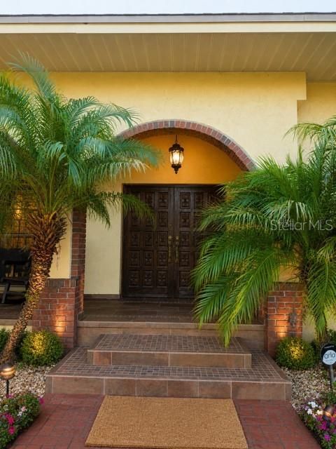 For Sale: $1,450,000 (4 beds, 4 baths, 3775 Square Feet)