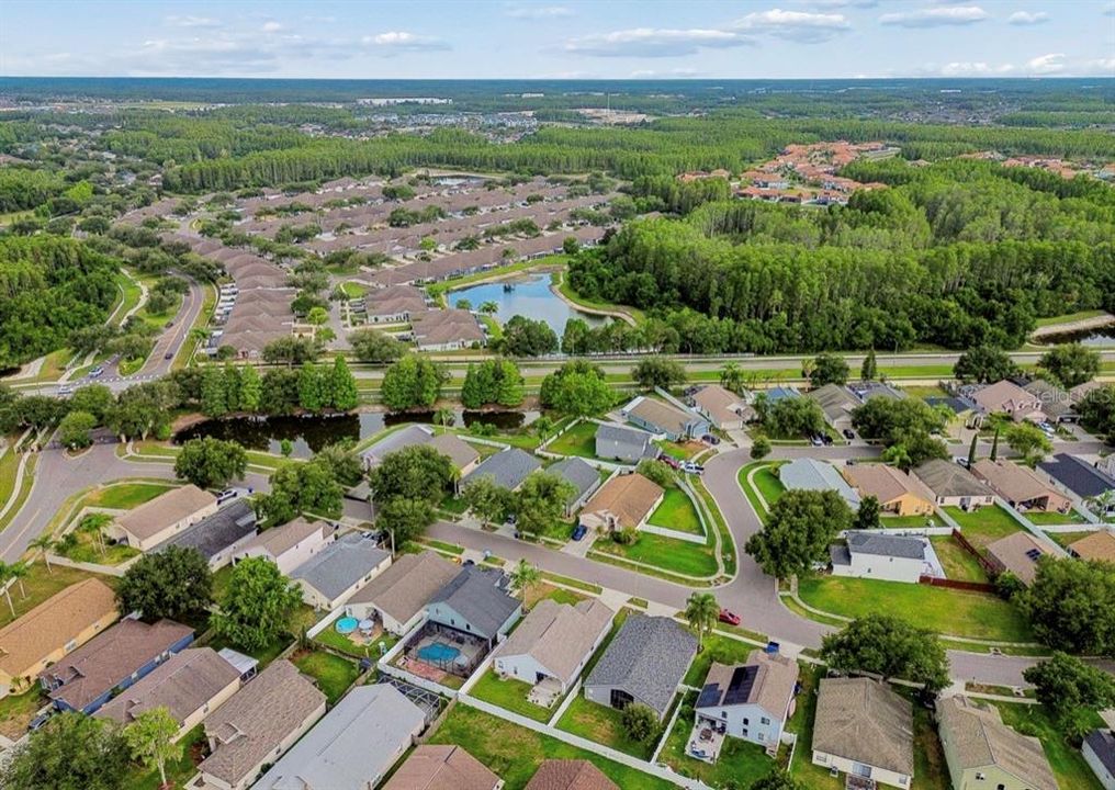 На продажу: $349,900 (3 спален, 2 ванн, 1598 Квадратных фут)