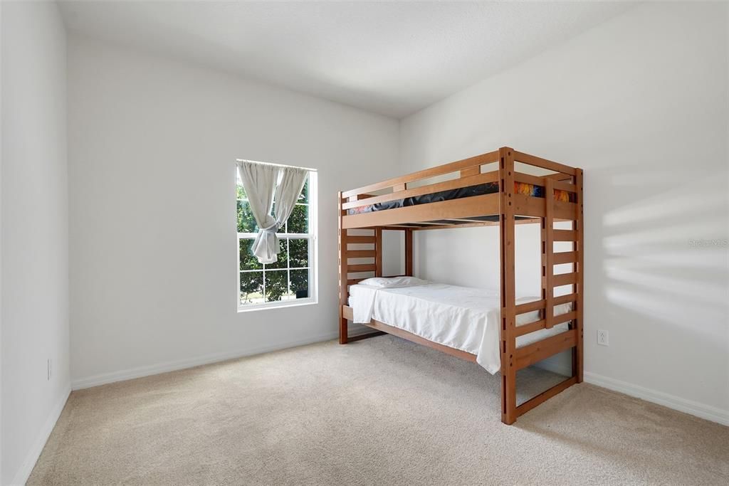 For Sale: $365,000 (4 beds, 2 baths, 1859 Square Feet)