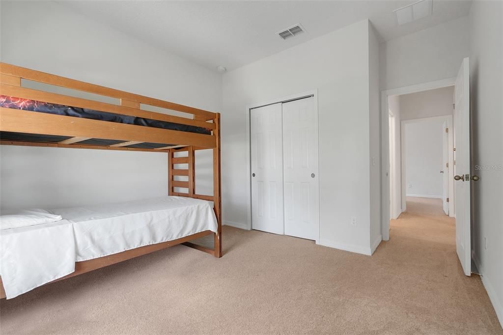 For Sale: $365,000 (4 beds, 2 baths, 1859 Square Feet)