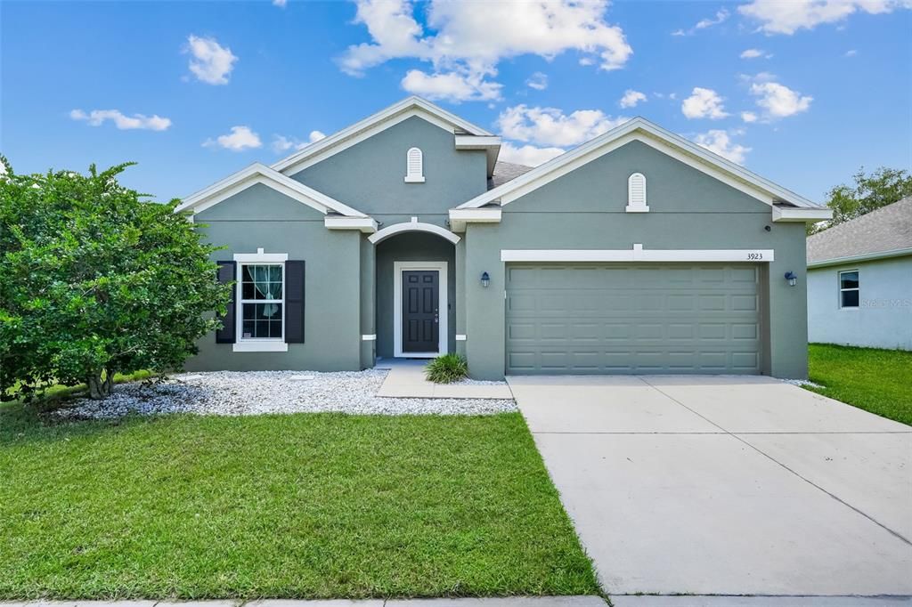 For Sale: $365,000 (4 beds, 2 baths, 1859 Square Feet)