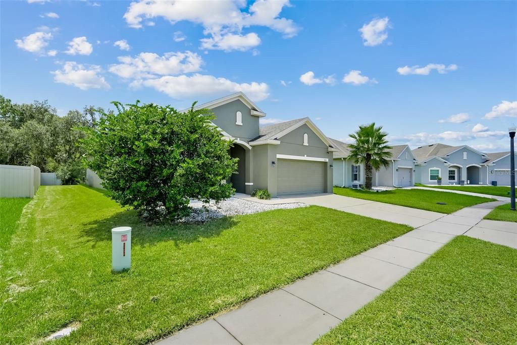For Sale: $365,000 (4 beds, 2 baths, 1859 Square Feet)