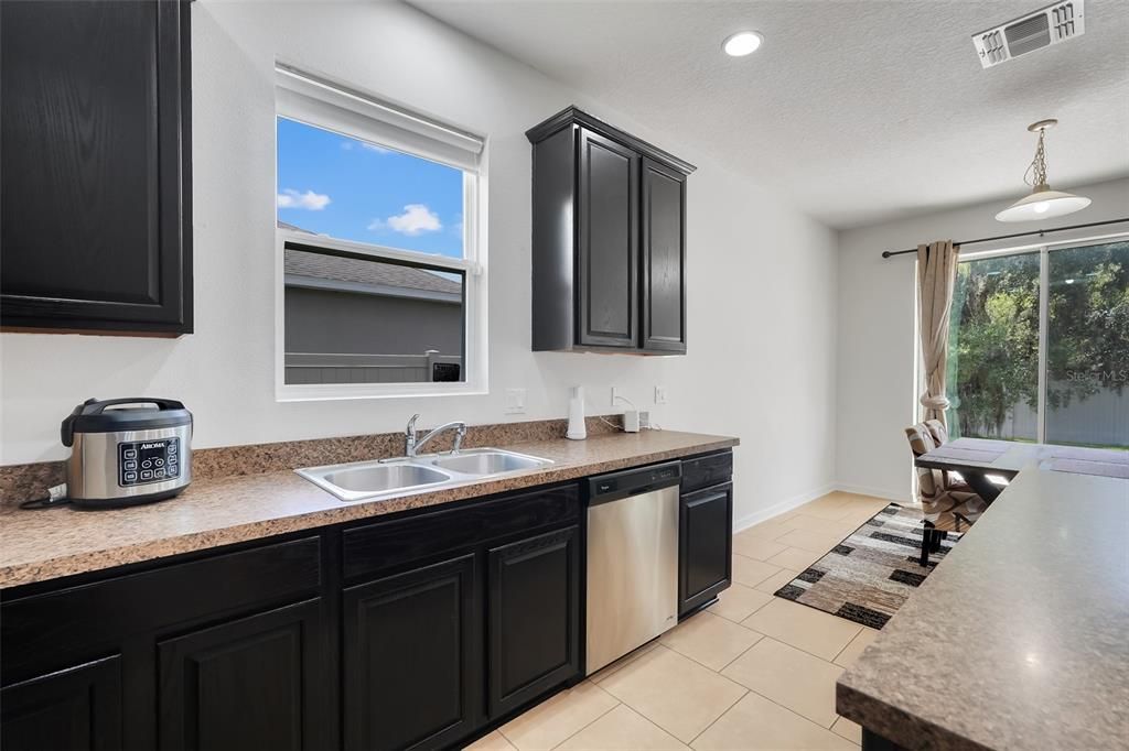 For Sale: $365,000 (4 beds, 2 baths, 1859 Square Feet)