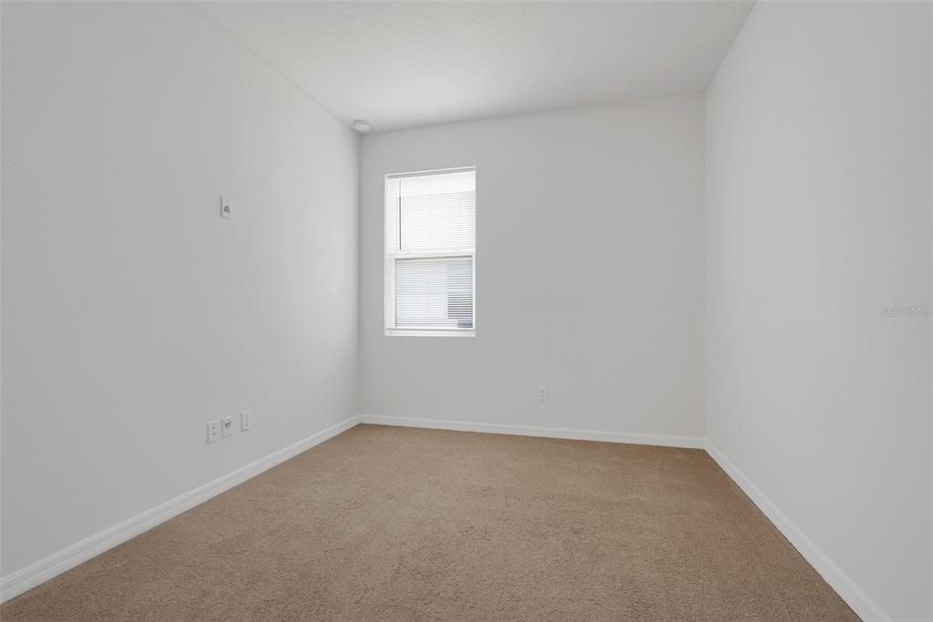 For Sale: $365,000 (4 beds, 2 baths, 1859 Square Feet)