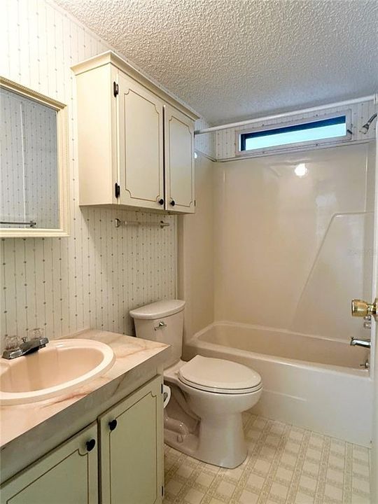 В аренду: $1,595 (2 спален, 2 ванн, 1008 Квадратных фут)