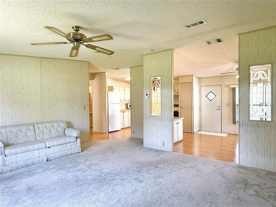 В аренду: $1,595 (2 спален, 2 ванн, 1008 Квадратных фут)