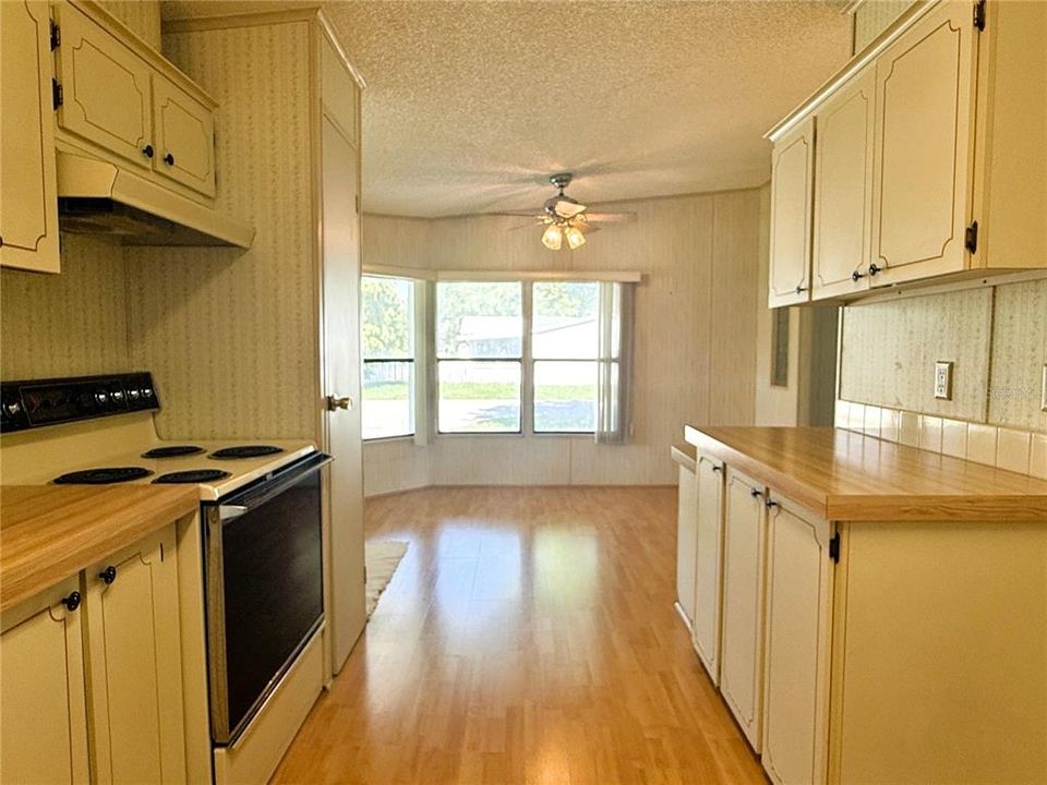 В аренду: $1,595 (2 спален, 2 ванн, 1008 Квадратных фут)