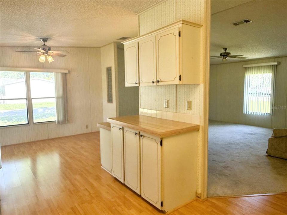 В аренду: $1,595 (2 спален, 2 ванн, 1008 Квадратных фут)