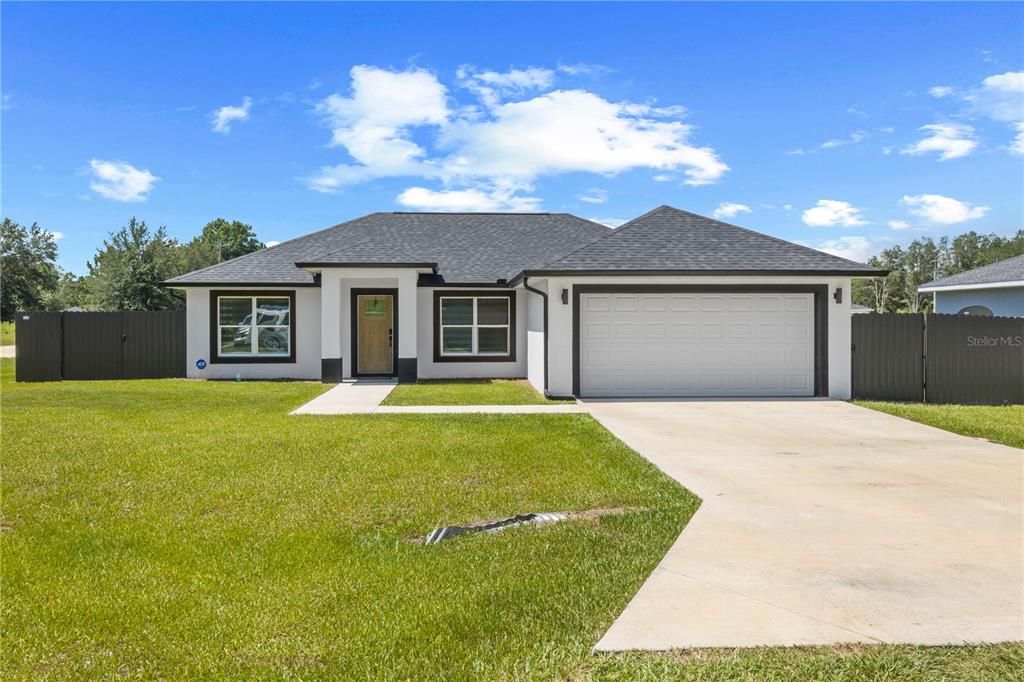 For Sale: $299,000 (3 beds, 2 baths, 1384 Square Feet)
