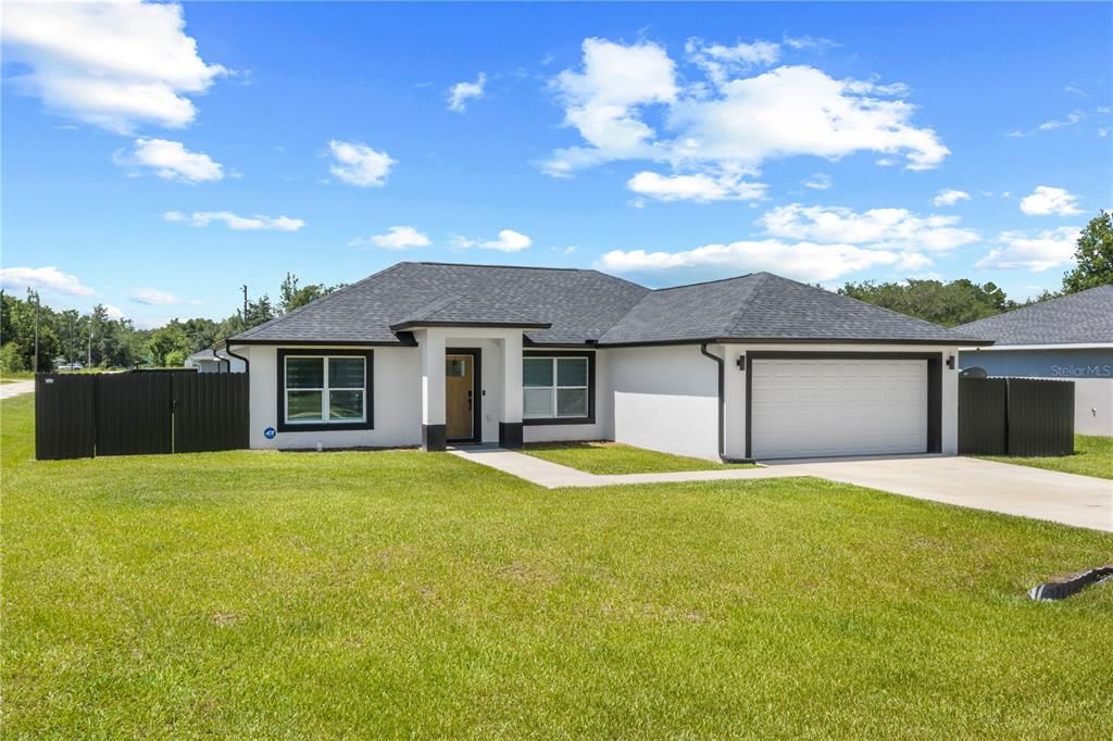 For Sale: $299,000 (3 beds, 2 baths, 1384 Square Feet)