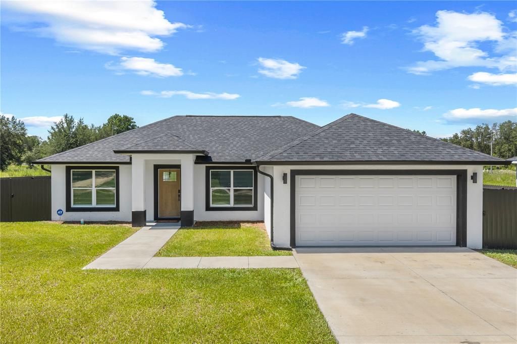 For Sale: $299,000 (3 beds, 2 baths, 1384 Square Feet)