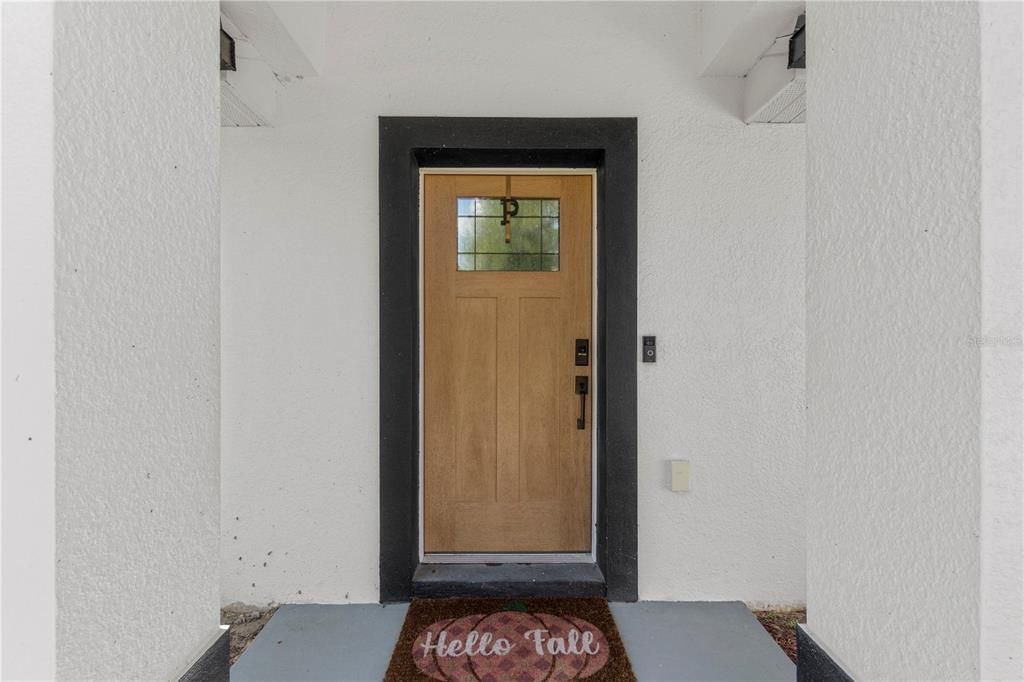 For Sale: $299,000 (3 beds, 2 baths, 1384 Square Feet)