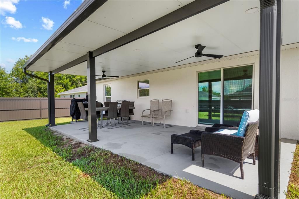 For Sale: $299,000 (3 beds, 2 baths, 1384 Square Feet)