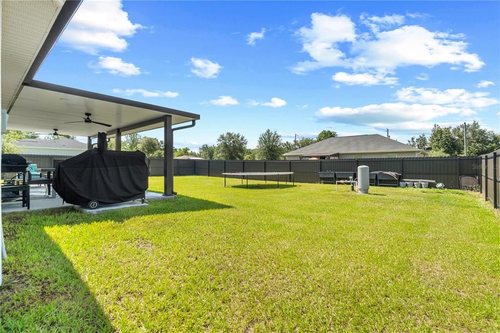 For Sale: $299,000 (3 beds, 2 baths, 1384 Square Feet)
