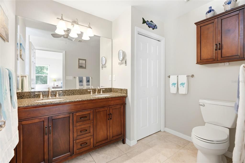 For Sale: $539,900 (2 beds, 2 baths, 1347 Square Feet)