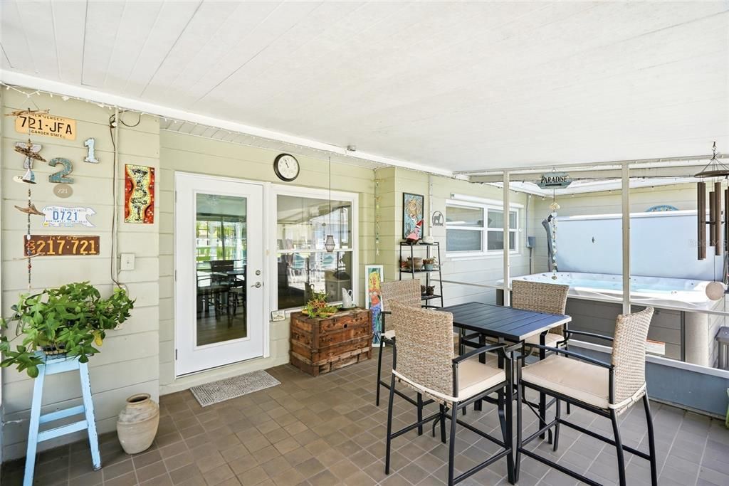 For Sale: $539,900 (2 beds, 2 baths, 1347 Square Feet)