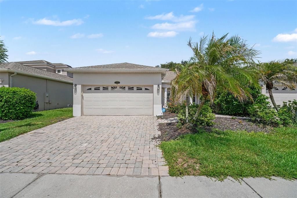 For Sale: $372,000 (3 beds, 2 baths, 1625 Square Feet)