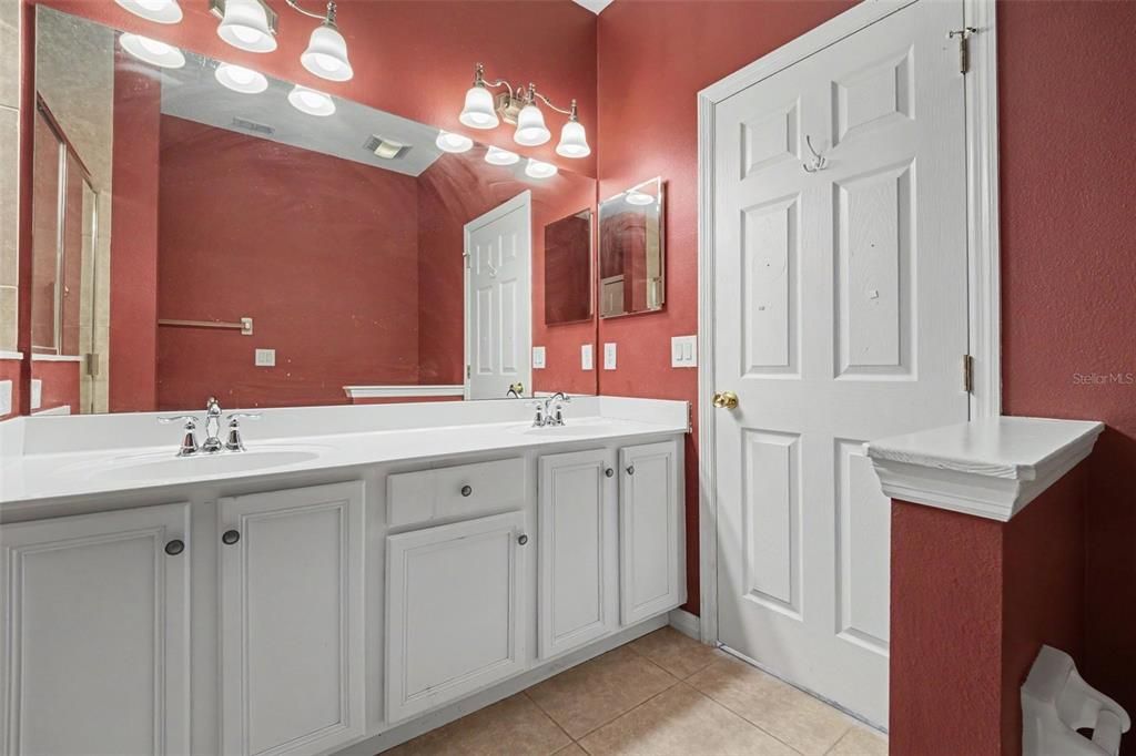 For Sale: $372,000 (3 beds, 2 baths, 1625 Square Feet)