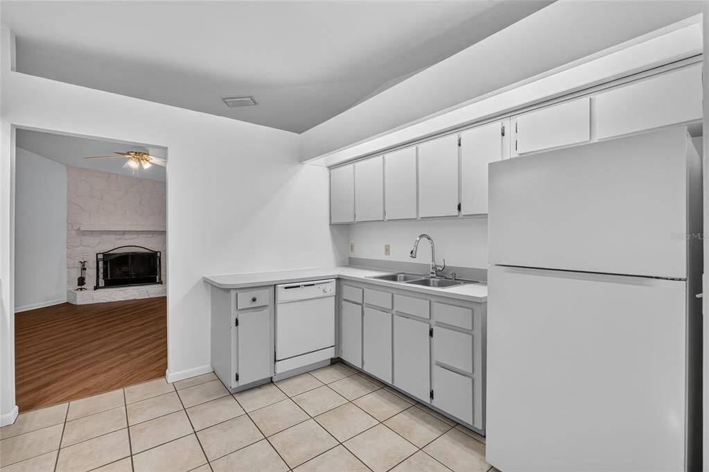 En Venta: $289,900 (3 camas, 2 baños, 1318 Pies cuadrados)