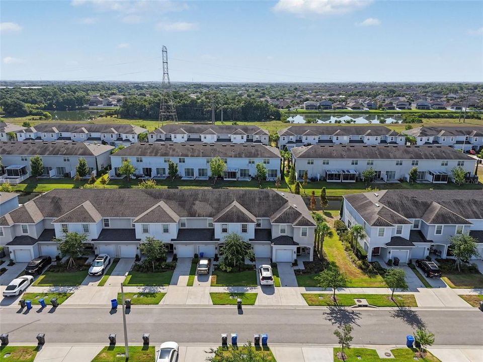 На продажу: $240,000 (3 спален, 2 ванн, 1400 Квадратных фут)