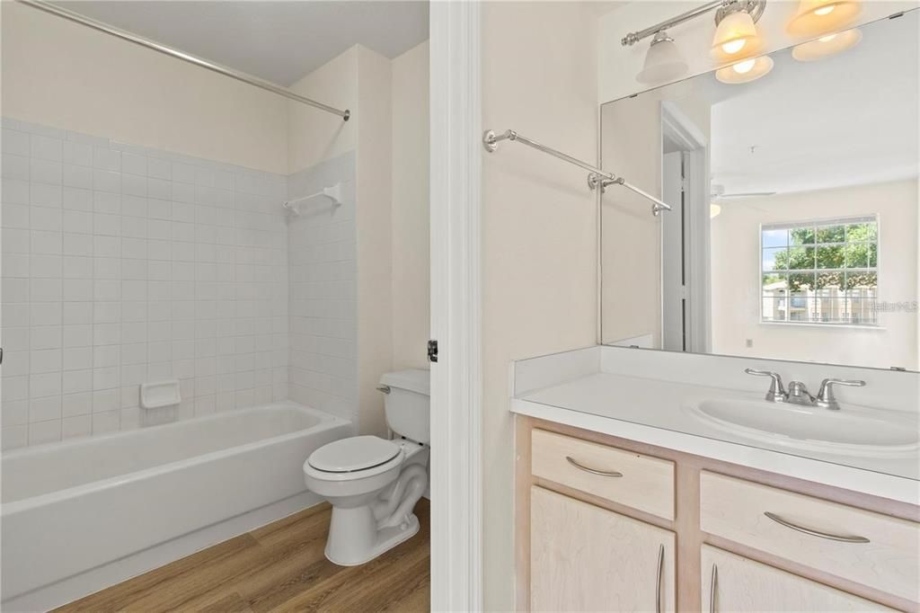 В аренду: $1,800 (2 спален, 2 ванн, 1080 Квадратных фут)