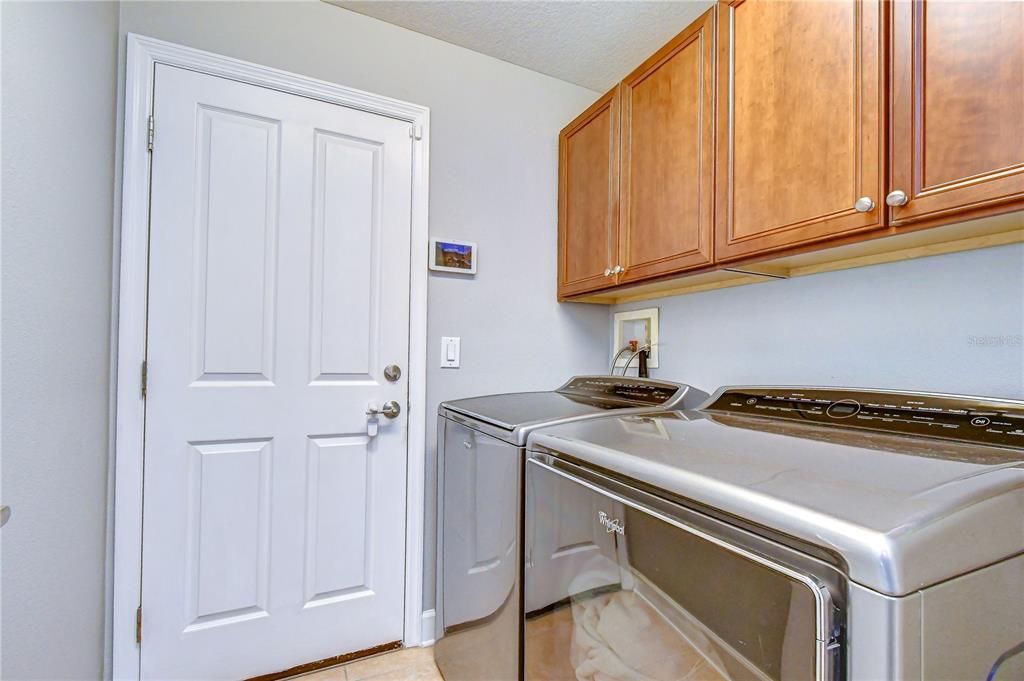 En Venta: $425,000 (4 camas, 2 baños, 2014 Pies cuadrados)
