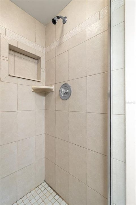 For Sale: $155,000 (2 beds, 2 baths, 1065 Square Feet)
