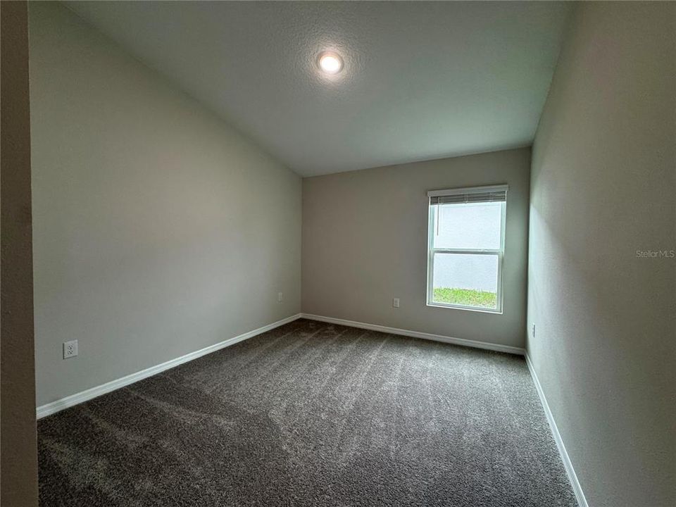В аренду: $2,380 (4 спален, 2 ванн, 1850 Квадратных фут)