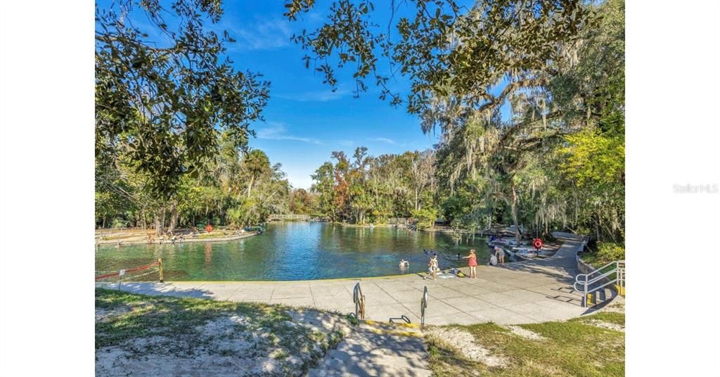 For Sale: $669,000 (4 beds, 3 baths, 2552 Square Feet)