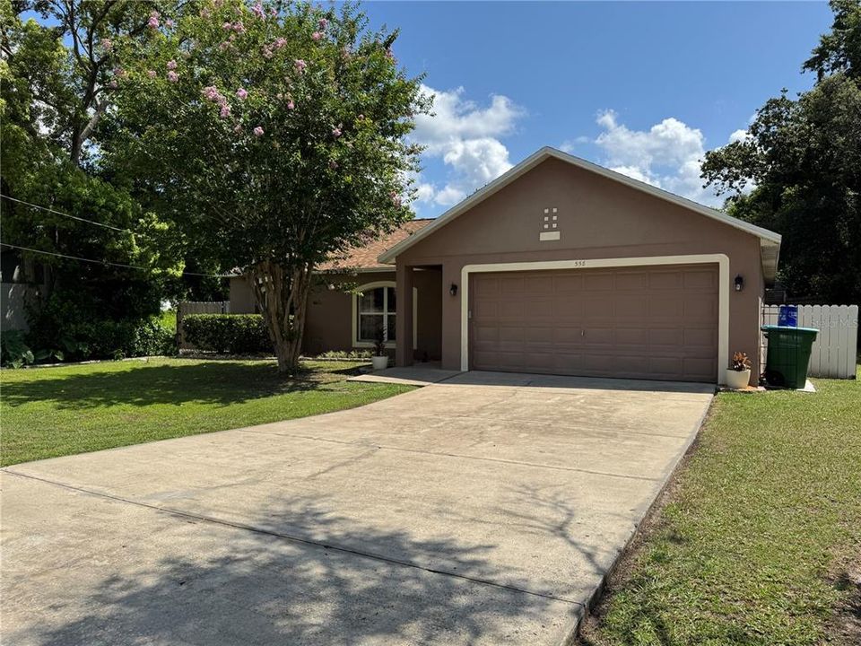 For Sale: $310,000 (4 beds, 2 baths, 1706 Square Feet)