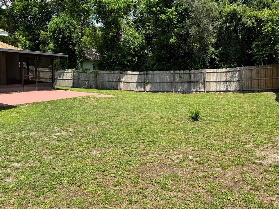 For Sale: $310,000 (4 beds, 2 baths, 1706 Square Feet)