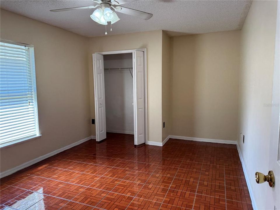 For Sale: $310,000 (4 beds, 2 baths, 1706 Square Feet)
