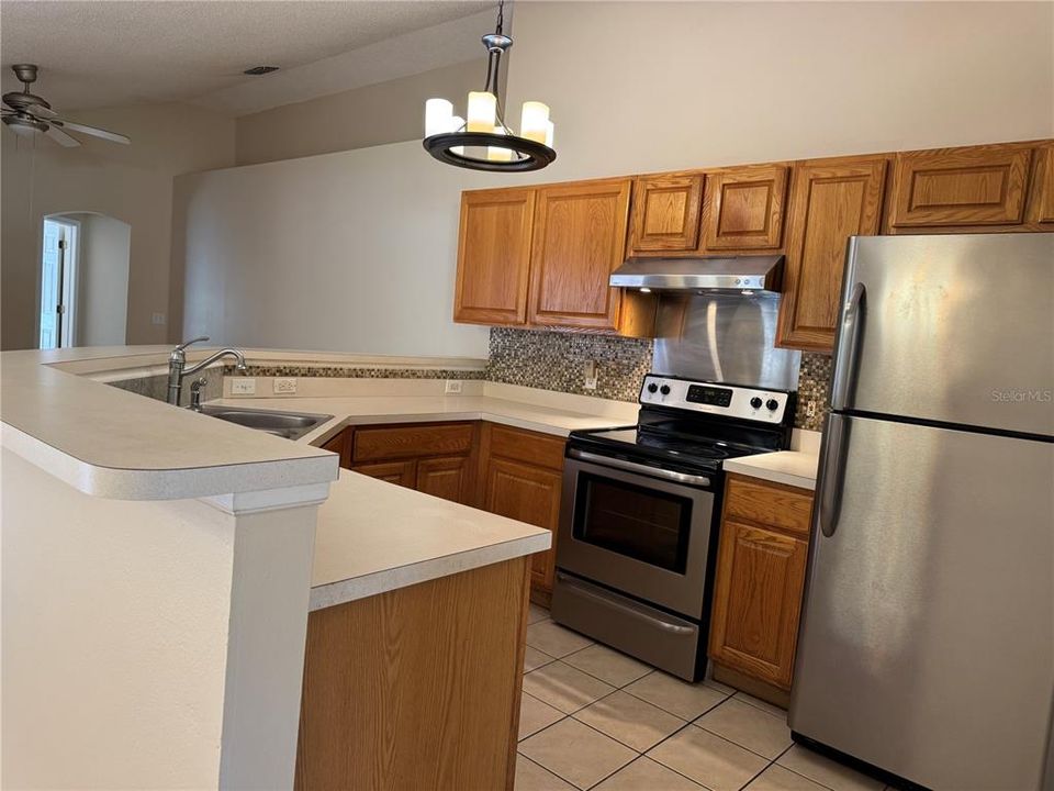 For Sale: $310,000 (4 beds, 2 baths, 1706 Square Feet)
