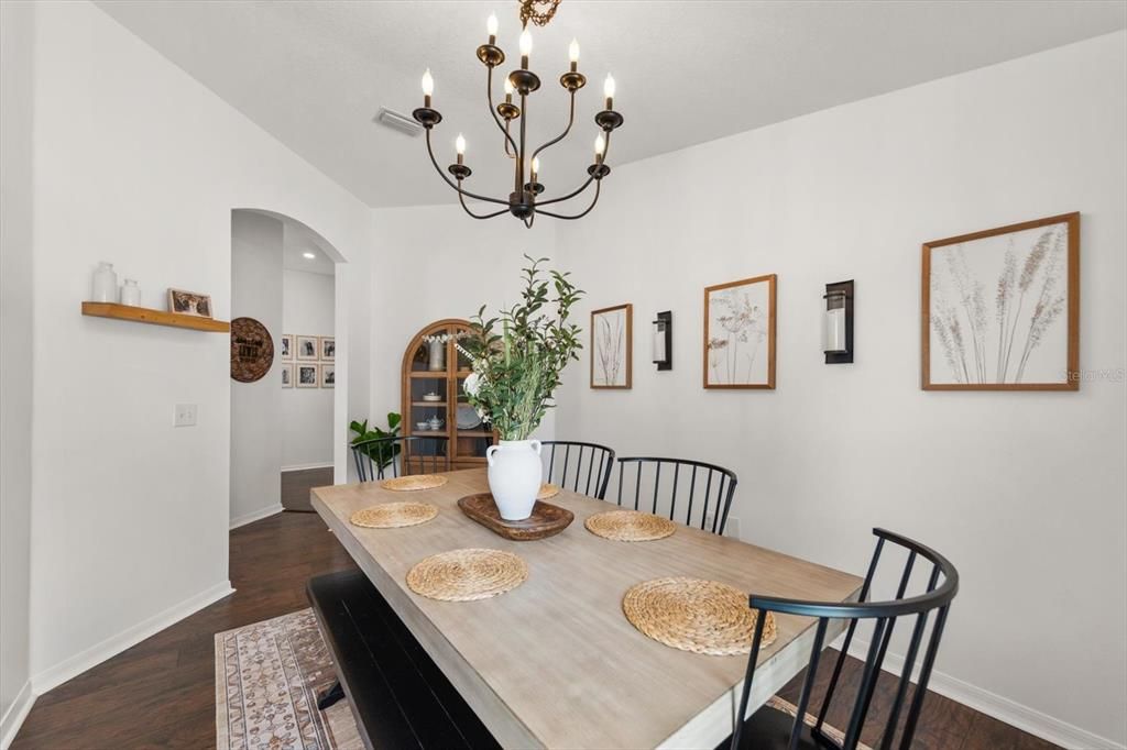For Sale: $419,900 (3 beds, 2 baths, 1490 Square Feet)