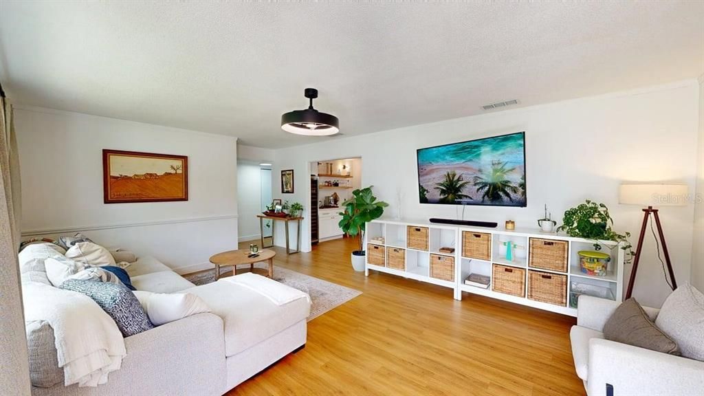 На продажу: $495,000 (4 спален, 3 ванн, 1955 Квадратных фут)
