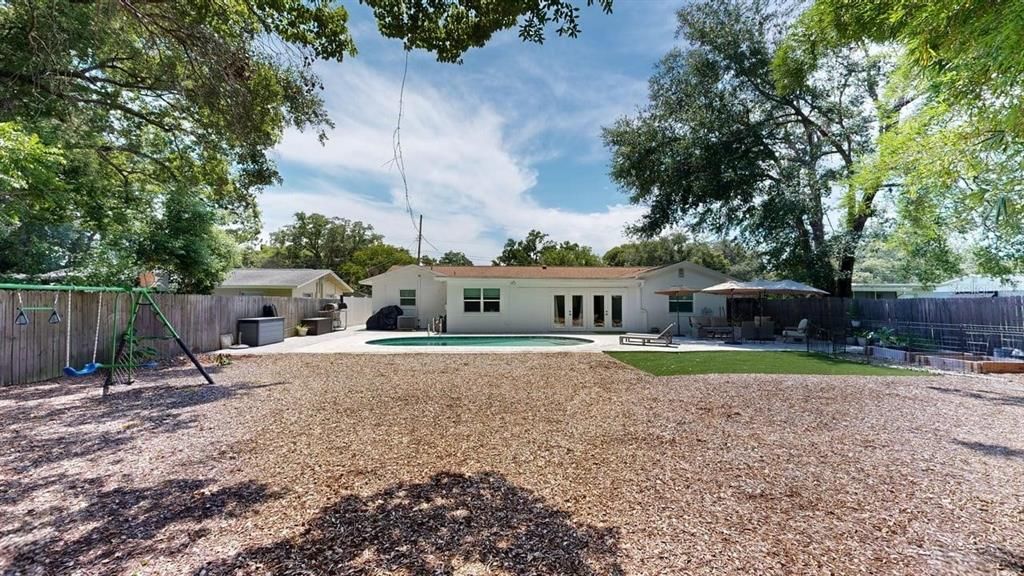 На продажу: $495,000 (4 спален, 3 ванн, 1955 Квадратных фут)
