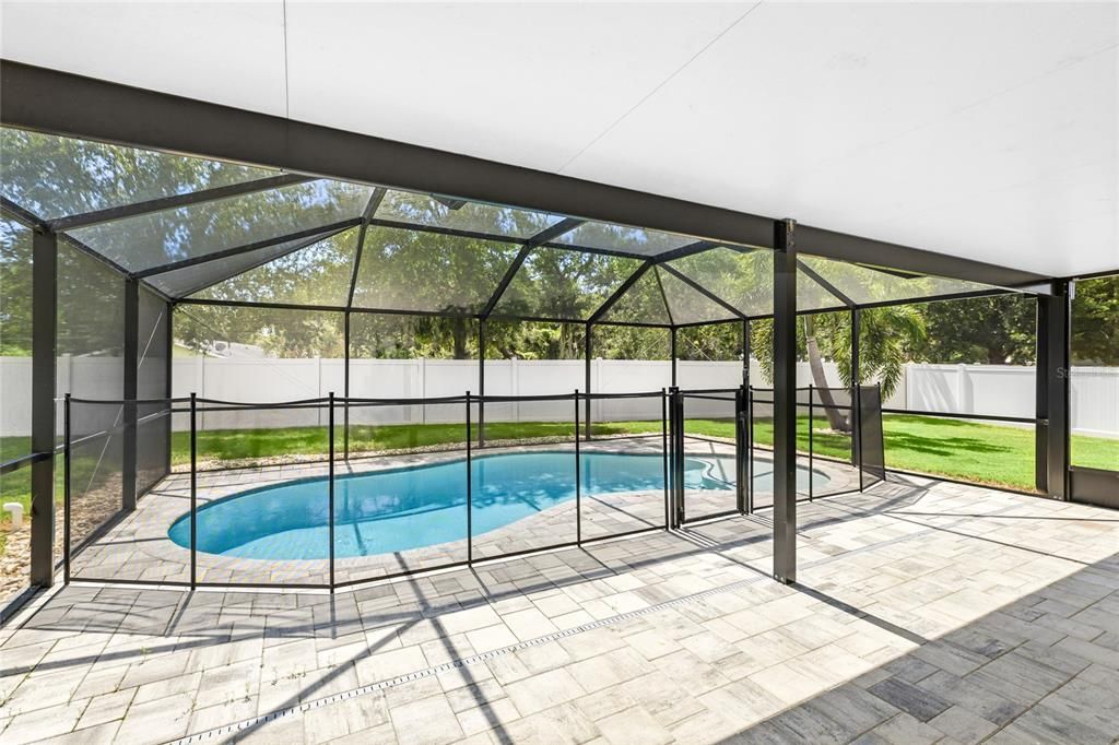 En Venta: $525,000 (4 camas, 2 baños, 3278 Pies cuadrados)