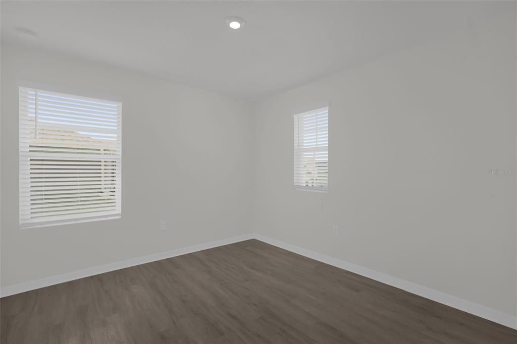 На продажу: $445,000 (6 спален, 5 ванн, 3024 Квадратных фут)