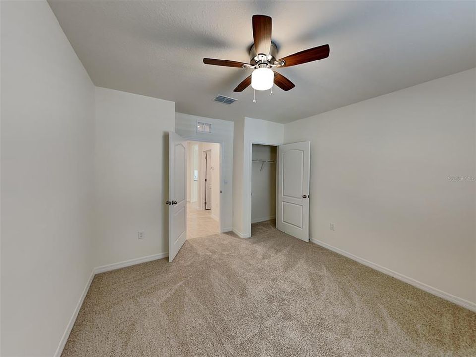 For Rent: $2,199 (4 beds, 2 baths, 1875 Square Feet)
