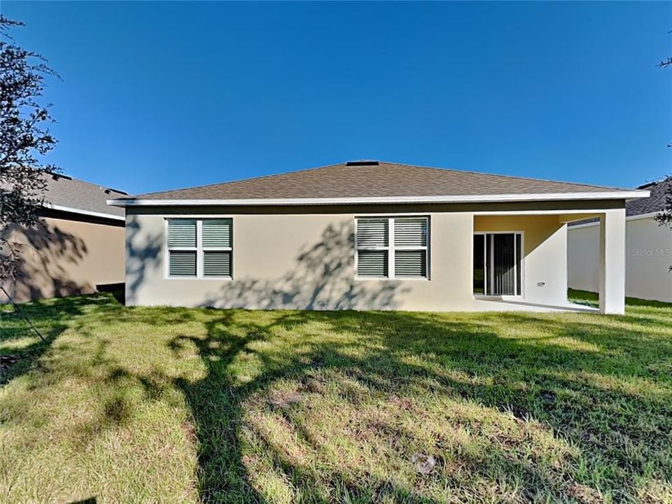 For Rent: $2,199 (4 beds, 2 baths, 1875 Square Feet)
