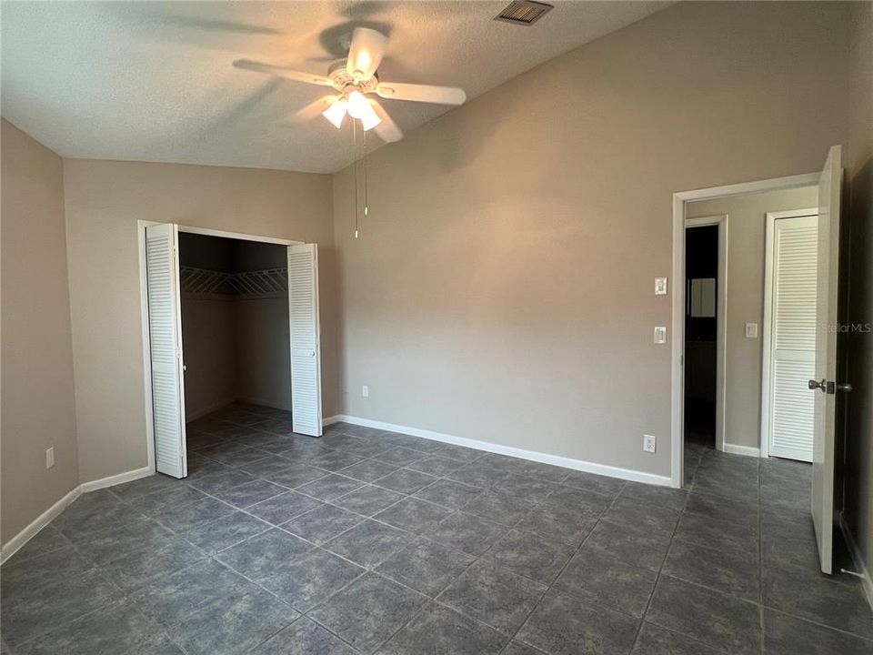 For Sale: $389,000 (4 beds, 0 baths, 2020 Square Feet)