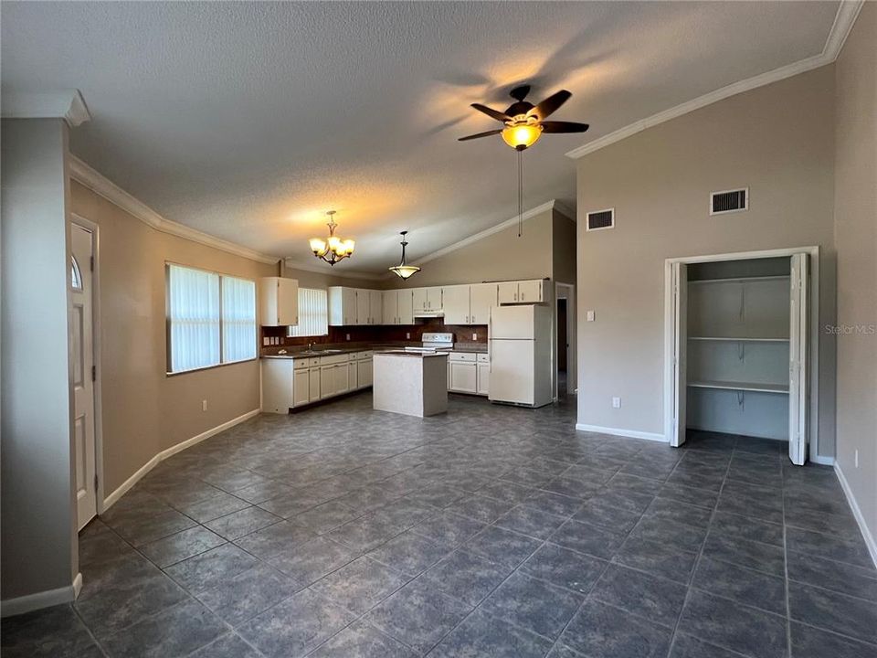 For Sale: $389,000 (4 beds, 0 baths, 2020 Square Feet)