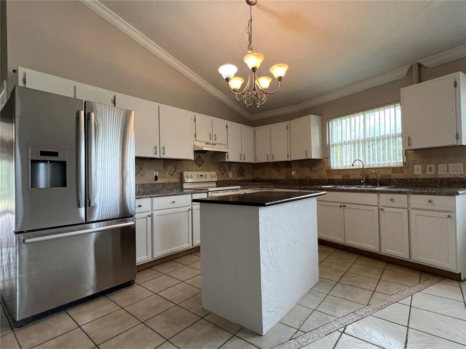 For Sale: $389,000 (4 beds, 0 baths, 2020 Square Feet)