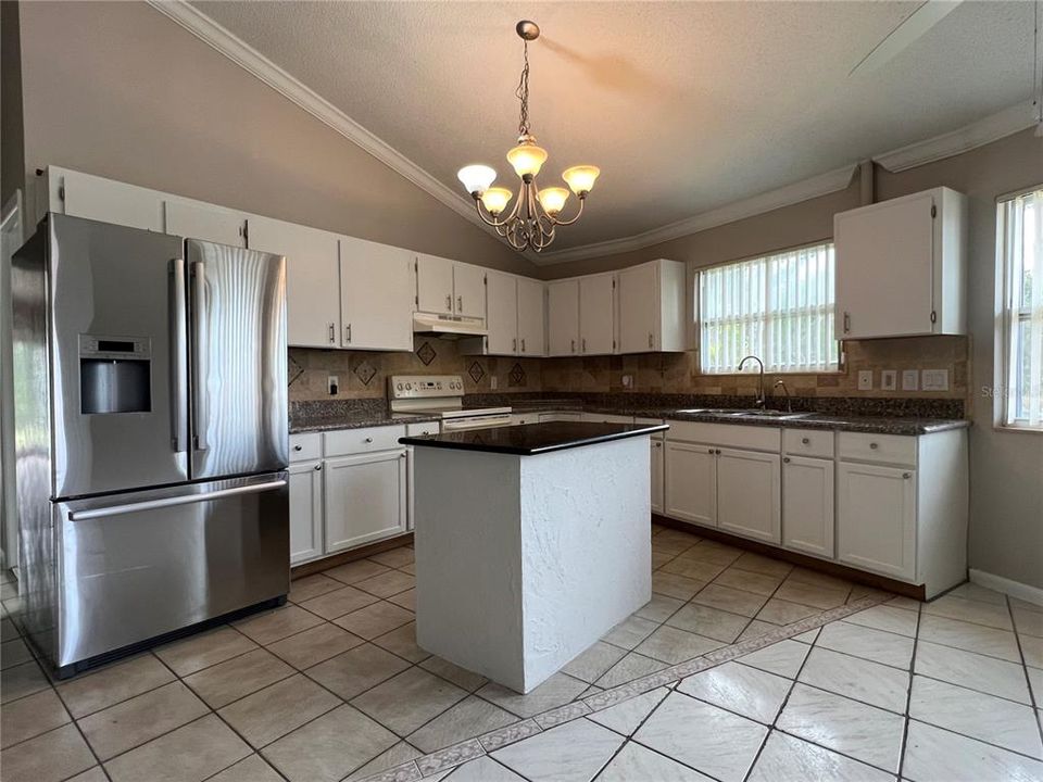 For Sale: $389,000 (4 beds, 0 baths, 2020 Square Feet)